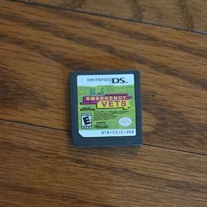 Nintendo DS Emergency Vets Game Cartridge - Black